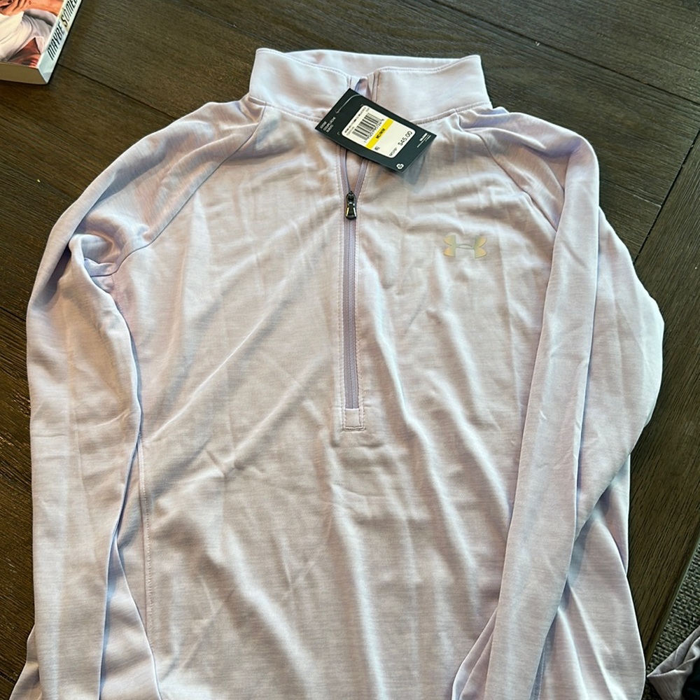 NWT dri fit UA pullover women’s M